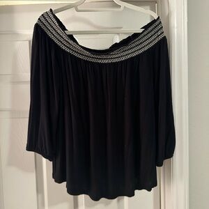Old Navy L Black & White Off Shoulder Blouse